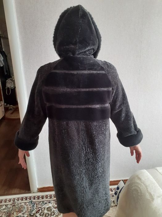 Шуба мутон с отделкой норкой