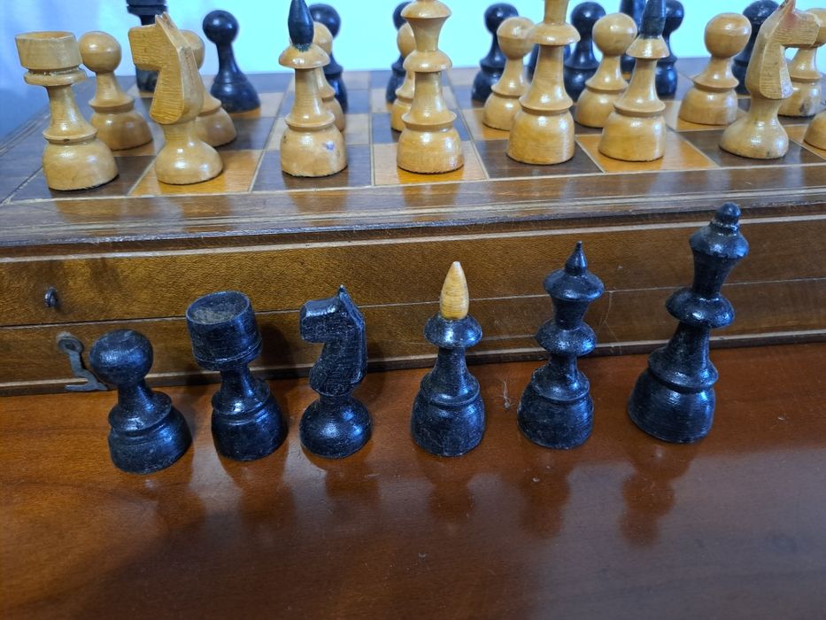 Piese sah model vechi