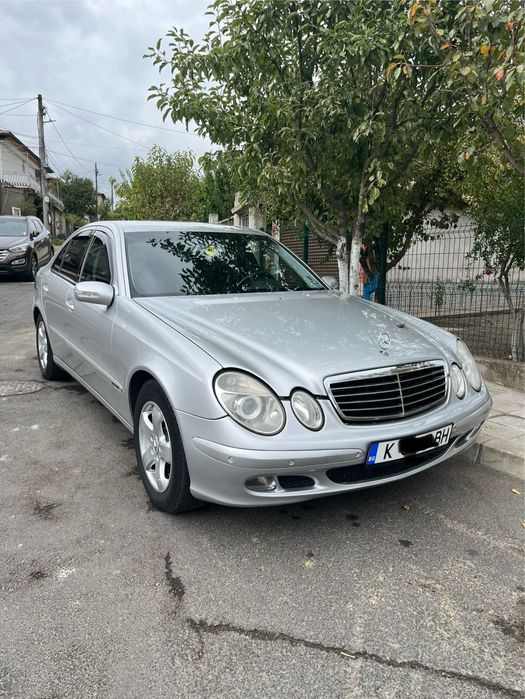 Мерцедес ц220.