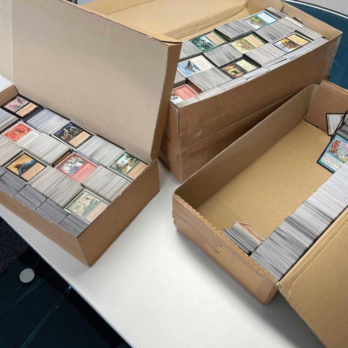 Lot 50 de cărți vechi Magic: The Gathering (1993–2010) – 100 ron