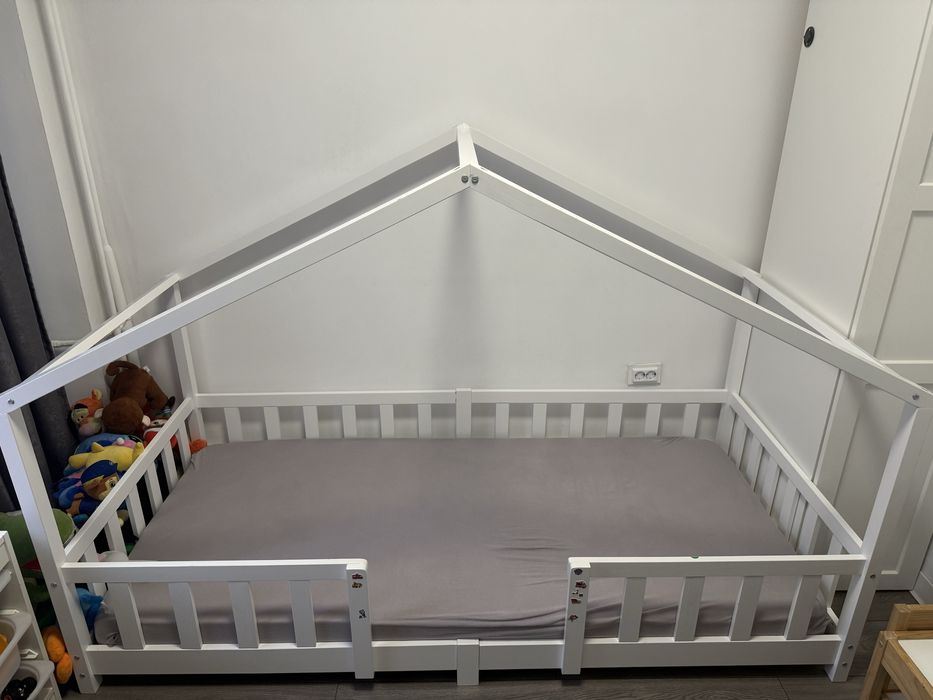 Pat casuta copii+ saltea