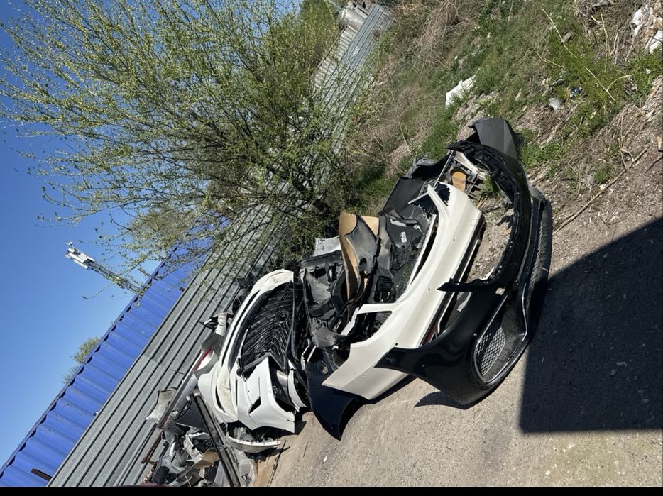 продам б/у бампера под восстановление