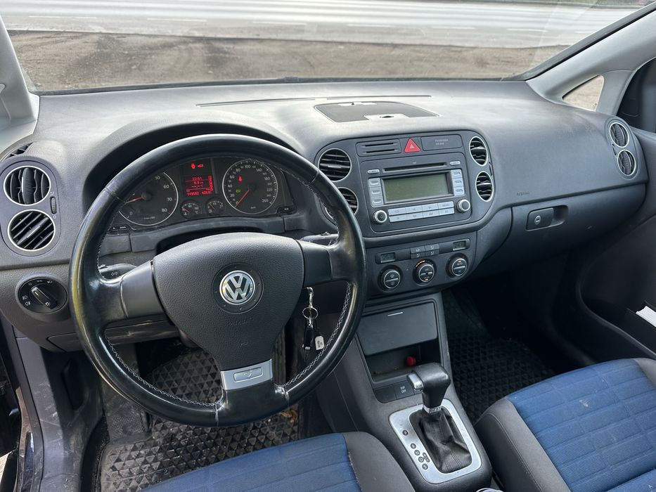 Централна конзола със въздуховоди за Фолксваген Голф Плюс