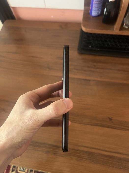 Samsung s21 ultra 12/256 gb sotiladi