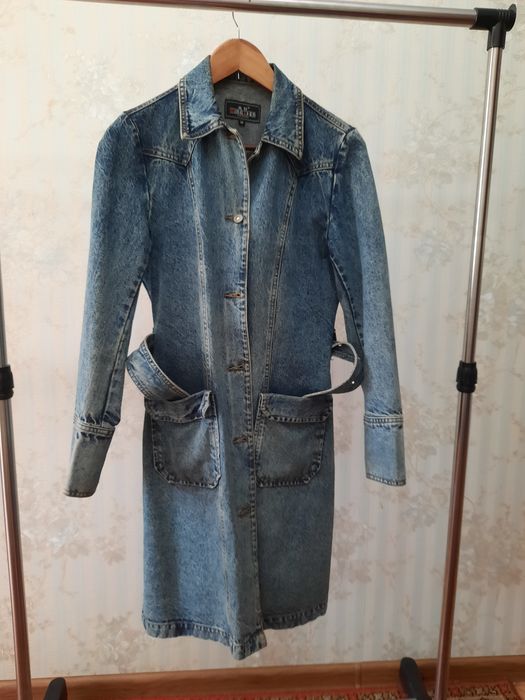 Женский джинсовый сюртук