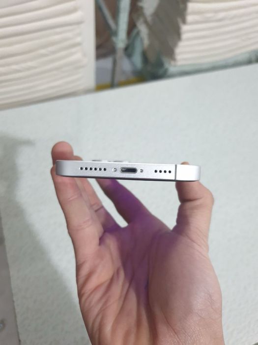 Iphone xr 17 pro qilingan