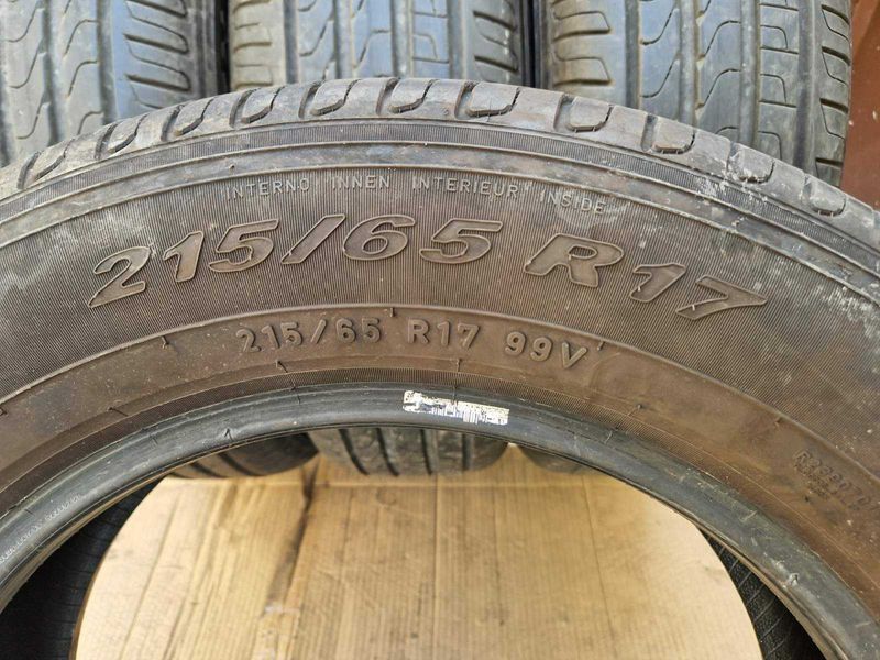 4 Pirelli R17 215/65
летни гуми
DOT1921