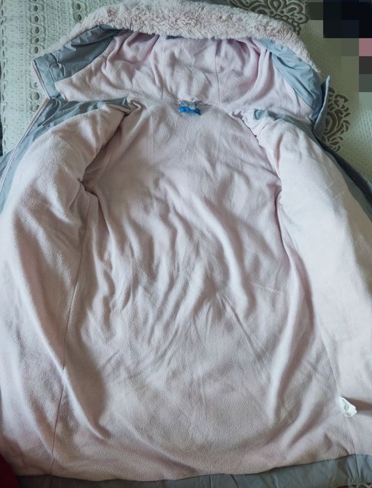 Продам зимний пуховик на девочку