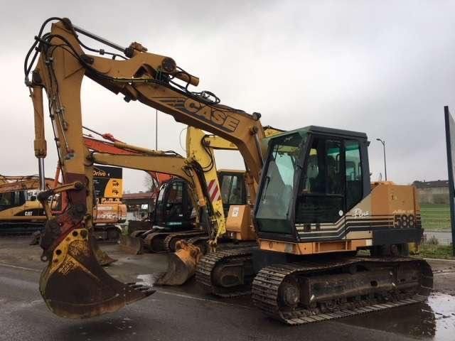 Dezmembrez buldoexcavator CASE 588-P, 580K, 580SK, 590SM – piese