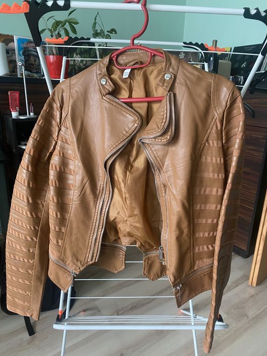 Дамско кожено яке