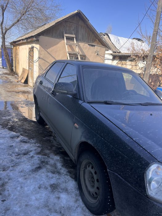 Priora хачбек продаю