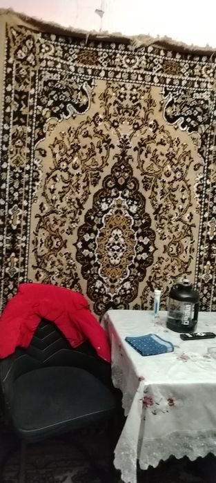 Продаются ковры б/у разных размеров