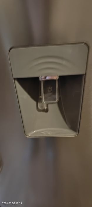 Хладилник TESLA (model: RB5201FMX )