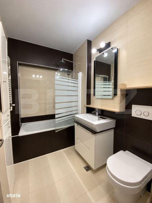 Apartament cu 3 camere, 77 mp, Sud-Est