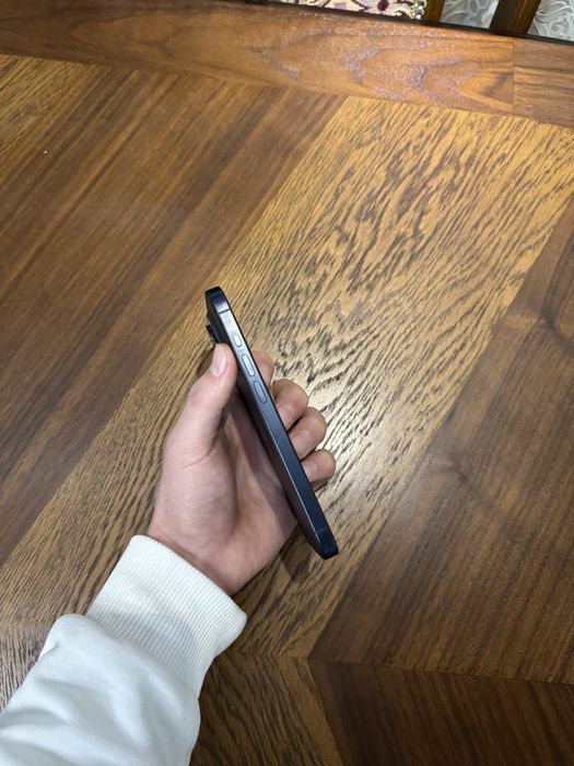 Iphone 15 pro 256 gb идеальный
