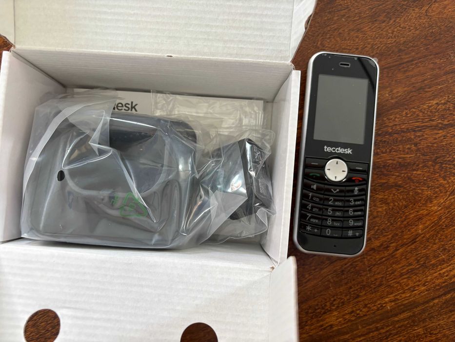 Tecdesk Connect 60 telefon fix wireless cu suport pentru cartela SIM in stare de NOU