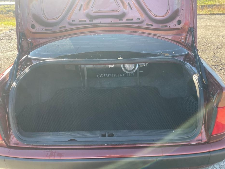 Продам Audi 100 C4