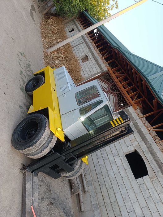 Погрузчик Кара сотилади холати алооо бенз Андижан матор газ 51 расхот