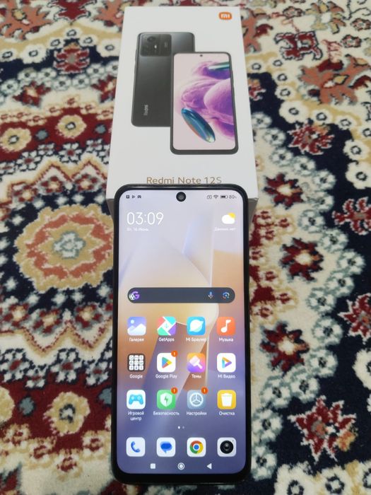 ПРОДАМ идеальный 256Gb