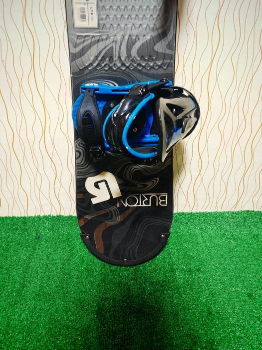 Snowboard  Burton  LTR 125 cm + Legaturi Burton S