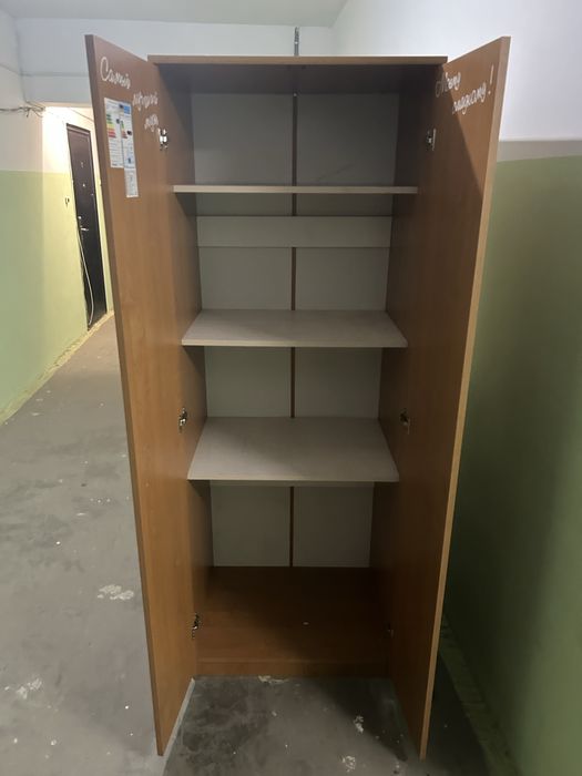 Продам шкаф самовывоз