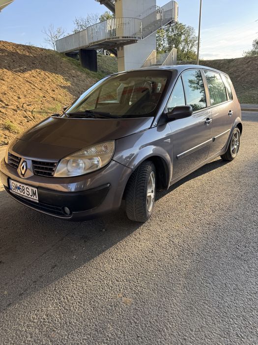 Vând Renault scenic 1.5 DCI  2006