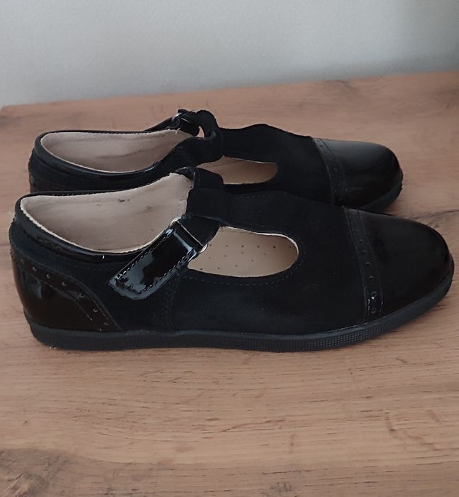 Школьная б/у одежда на девочку