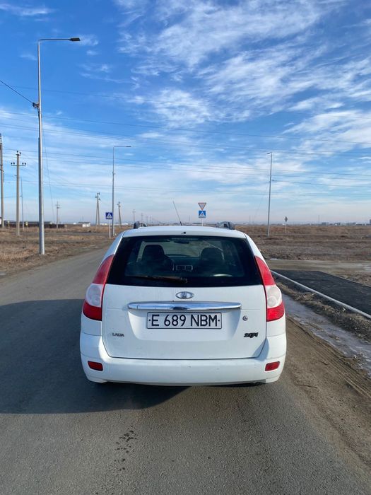 Лада Приора универсал