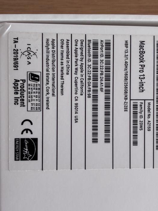 MacBook Pro 13” inch, 16GB RAM, 256 SSD