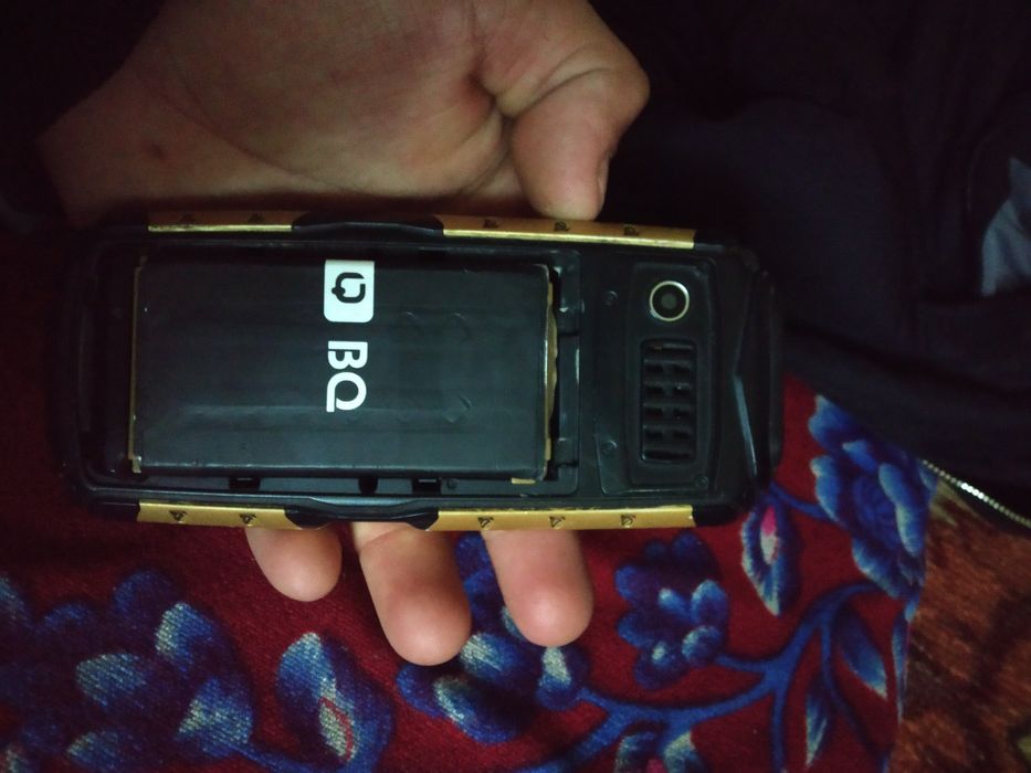 Продам телефон Рабочий танк повер