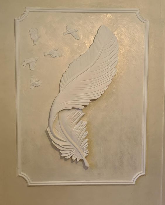 Перо/ Панно из гипса