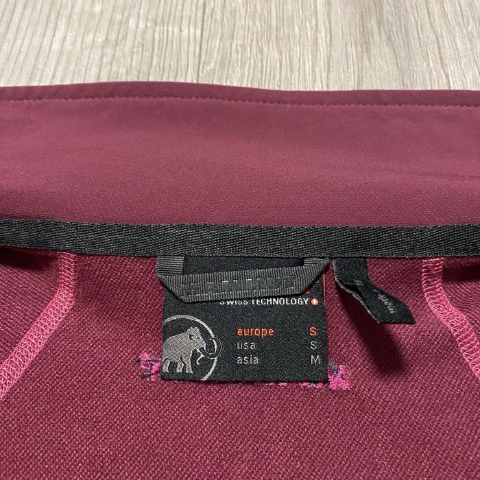 Mammut SofTech S the north face jack wolfskin salewa columbia arcteryx