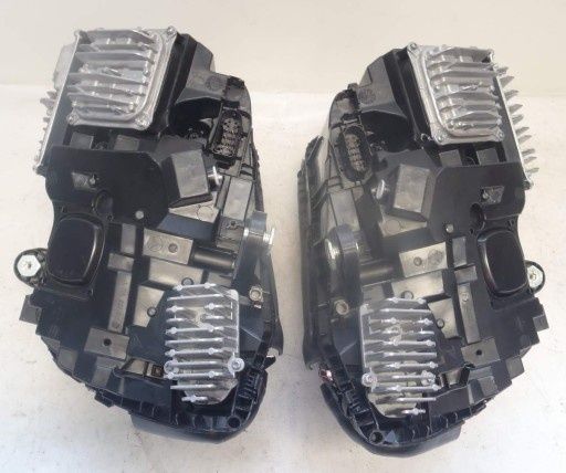 Mercedes W205 C Class far stanga dreapta faruri led high performance