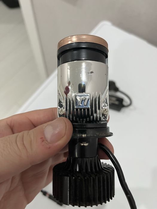 Лед лампочки на Н4 миниледы