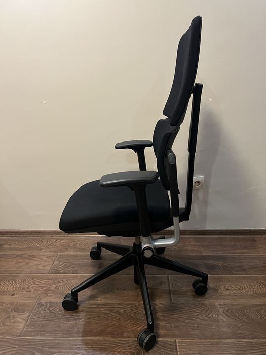 Steelcase Please — премиум ергономичен офис стол