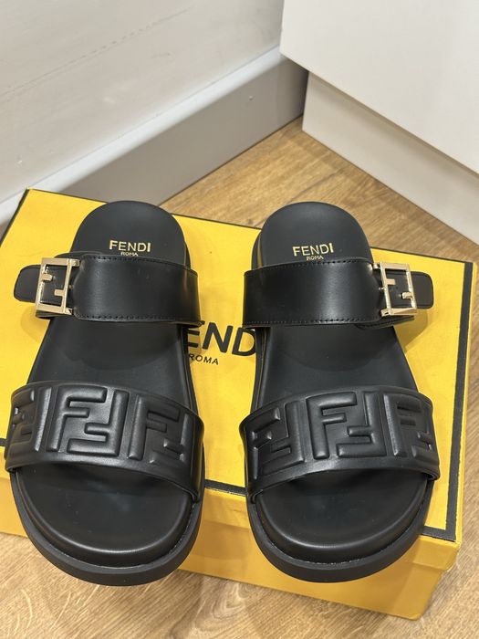 Дамски чехли FENDI