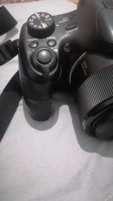 Sony fotoaparat sotiladi