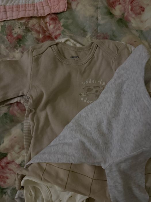 Продам 6 шт бодикоа carters