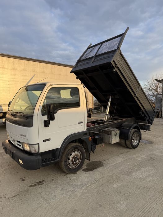 Nissan Cabstar basculabil / climă