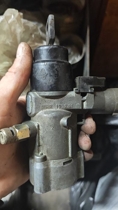 Продам запчасти мерседес