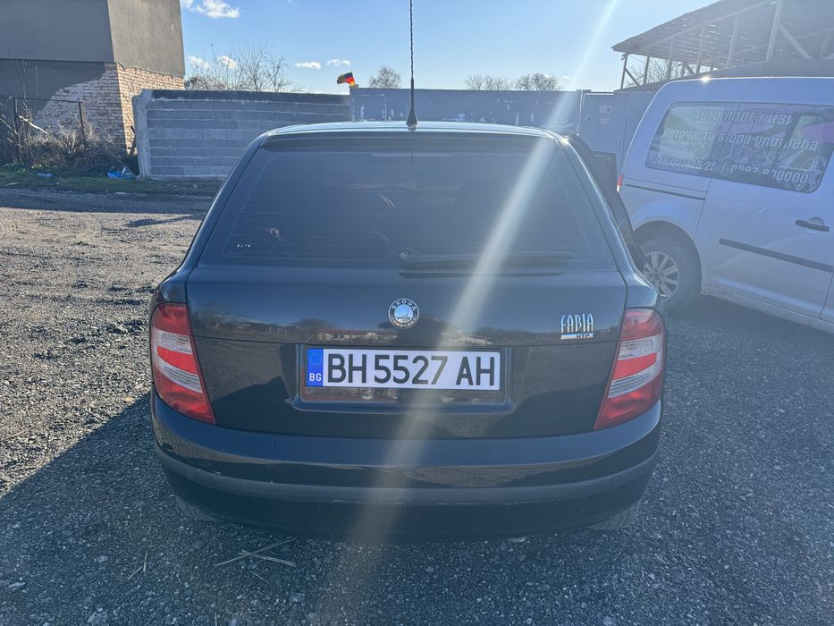 Шкода фабия 1.2 бензин 2004 Г смао на части