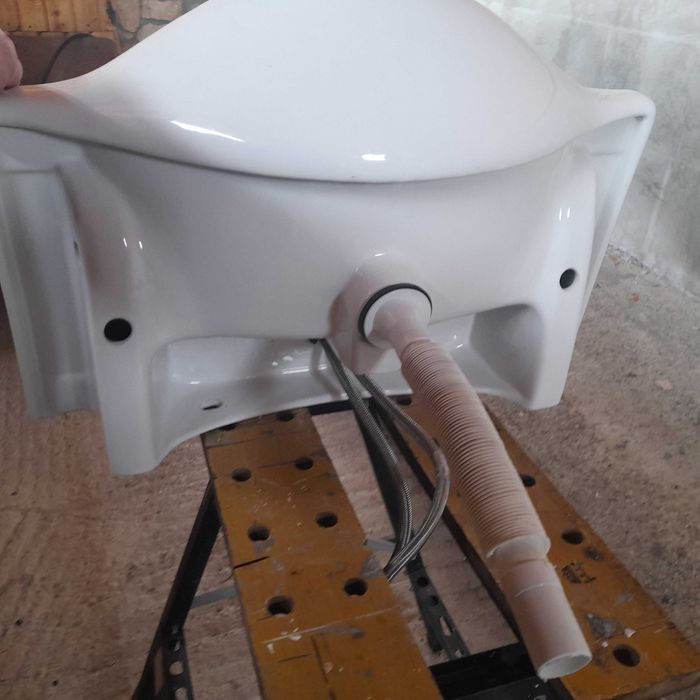 Продавам смесител мивката я продадох