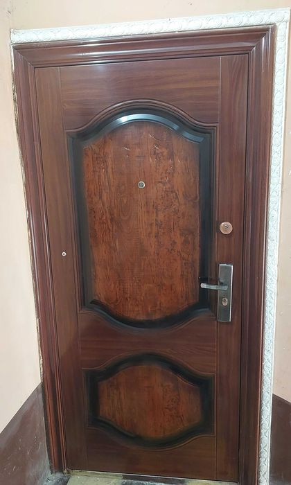 Продаётся входная дверь