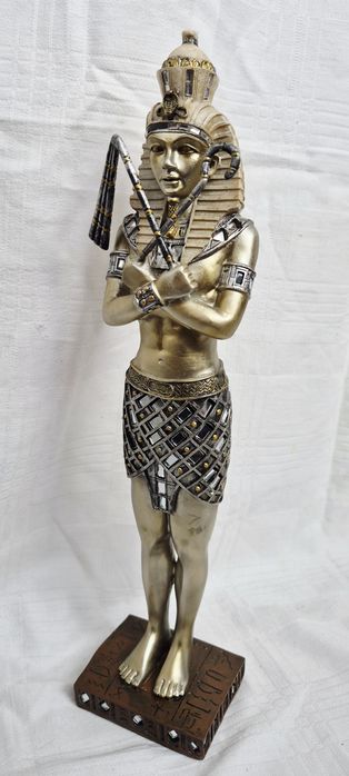 Figurină egipteană Tutankhamun din rășină acrilică, Colecția Leonardo, 36cm înnălțime.