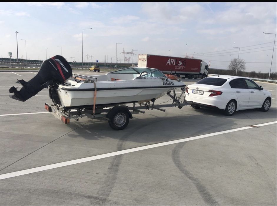 Vând Barcă cu Motor și Peridoc