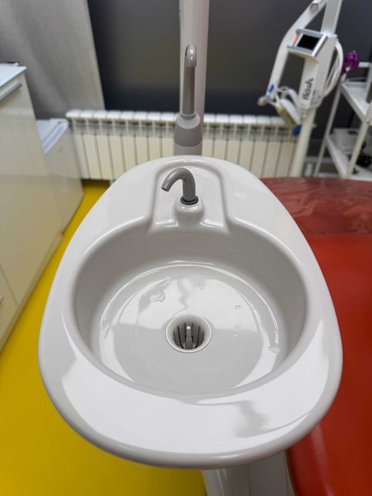 Стоматологичен юнит A-dec