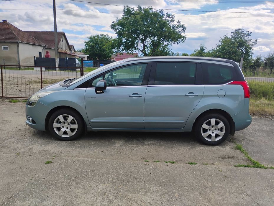 Peugeot 5008 2.0 HDI, 150 CP, E5, variante auto