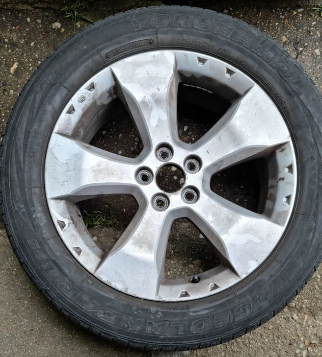 Vând 2 cauciucuri echipate cu jante !