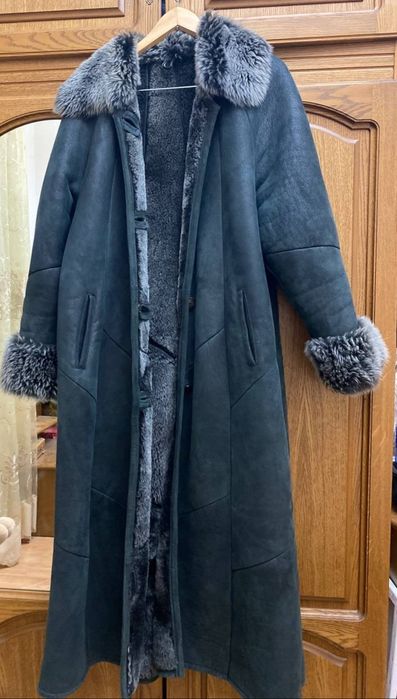 Продаётся натуральная шуба PAOLA ROSSINI