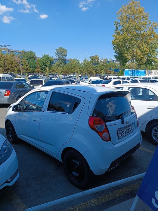 Spark sotiladi holati zor ideal moshina